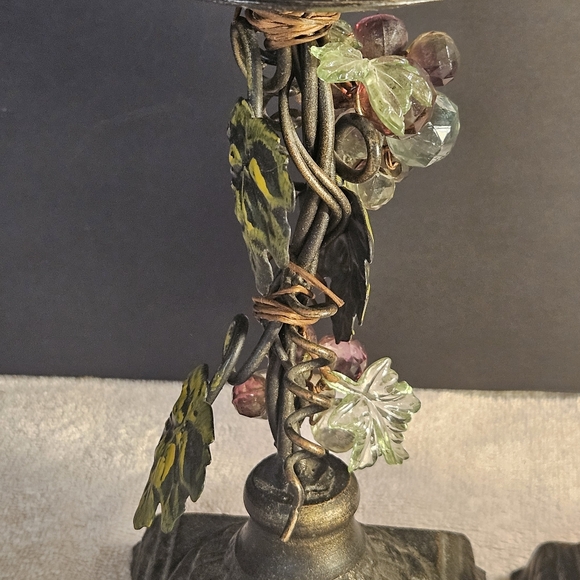 2 Vintage Cast Iron/metal Pillar Candle Holder. Ornamental grapevine. - Picture 9 of 16